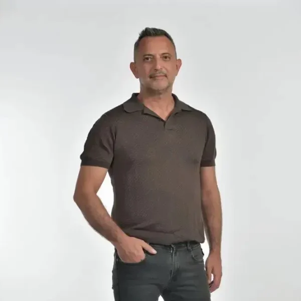 nikos_sep_25_jeans_image